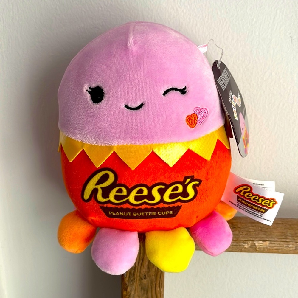 Hershey Squishmallow Jeanne Reese’s Peanut Butter Cups